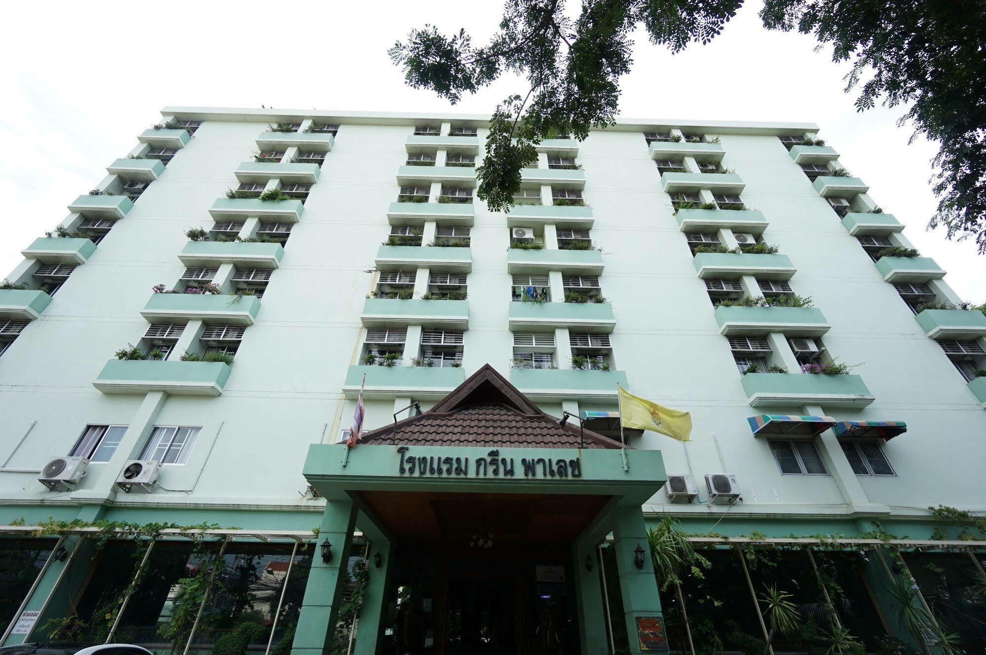 Green Palace Hotel Чиангмай Экстерьер фото